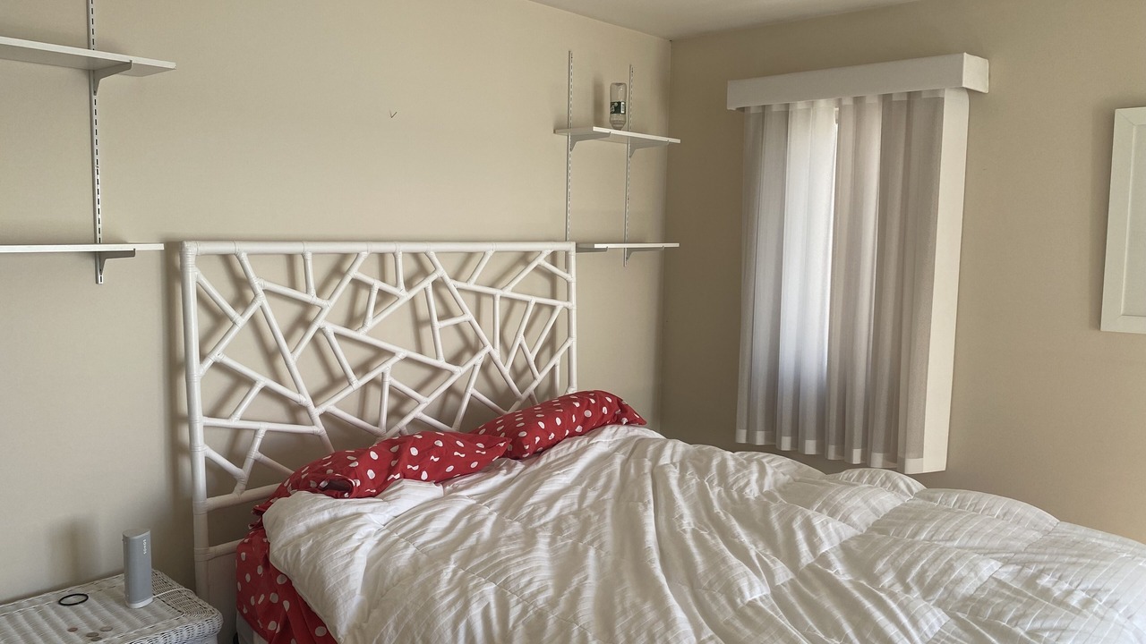 Photo of Bedroom in Brick