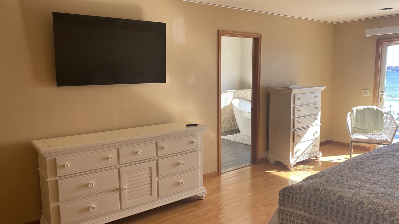 Photo of Bedroom in Brick