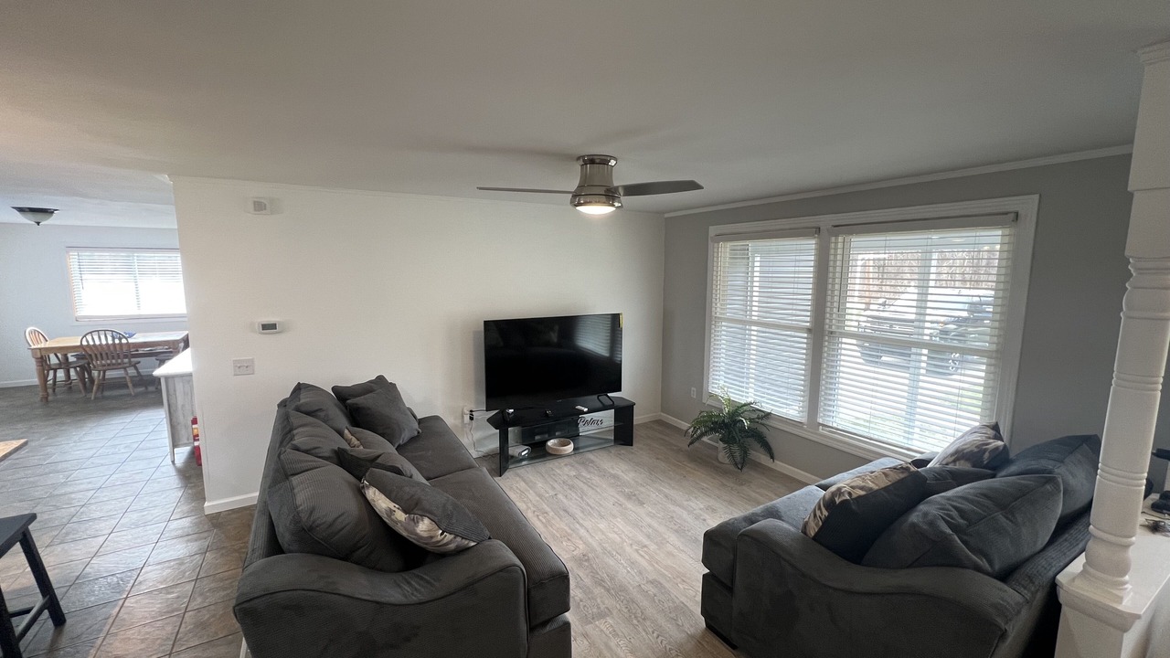 Photo of Livingroom in North Kingsville