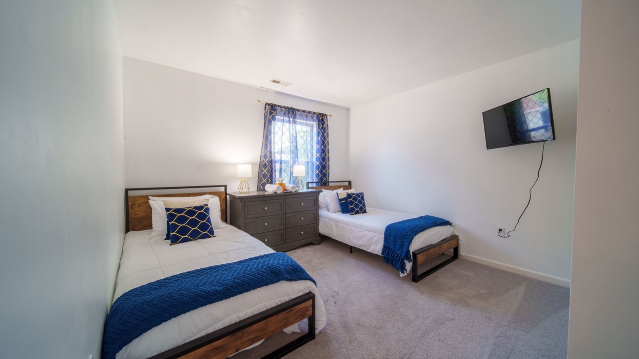 Photo of Bedroom in Neptune City