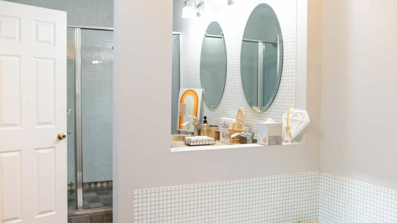 Photo of Bathroom in Downtown Baltimore