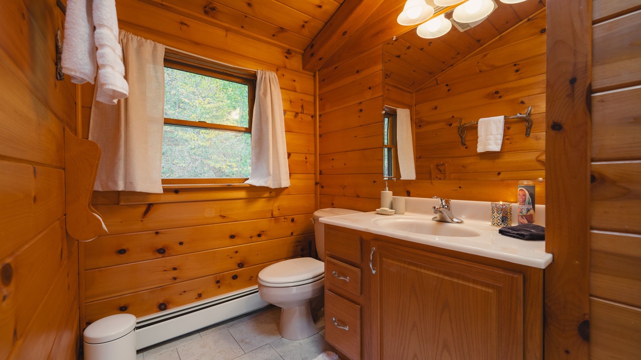 Photo of Bathroom in Livingston Manor