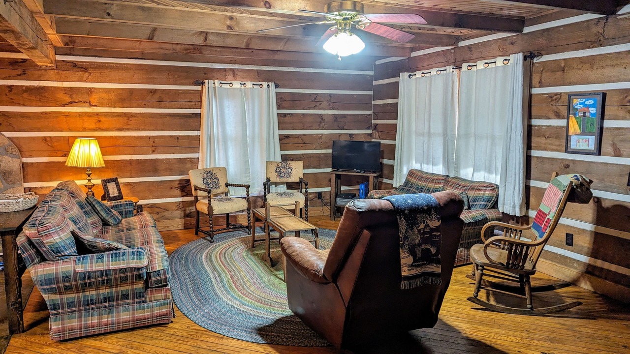 Photo of Livingroom in Jamestown