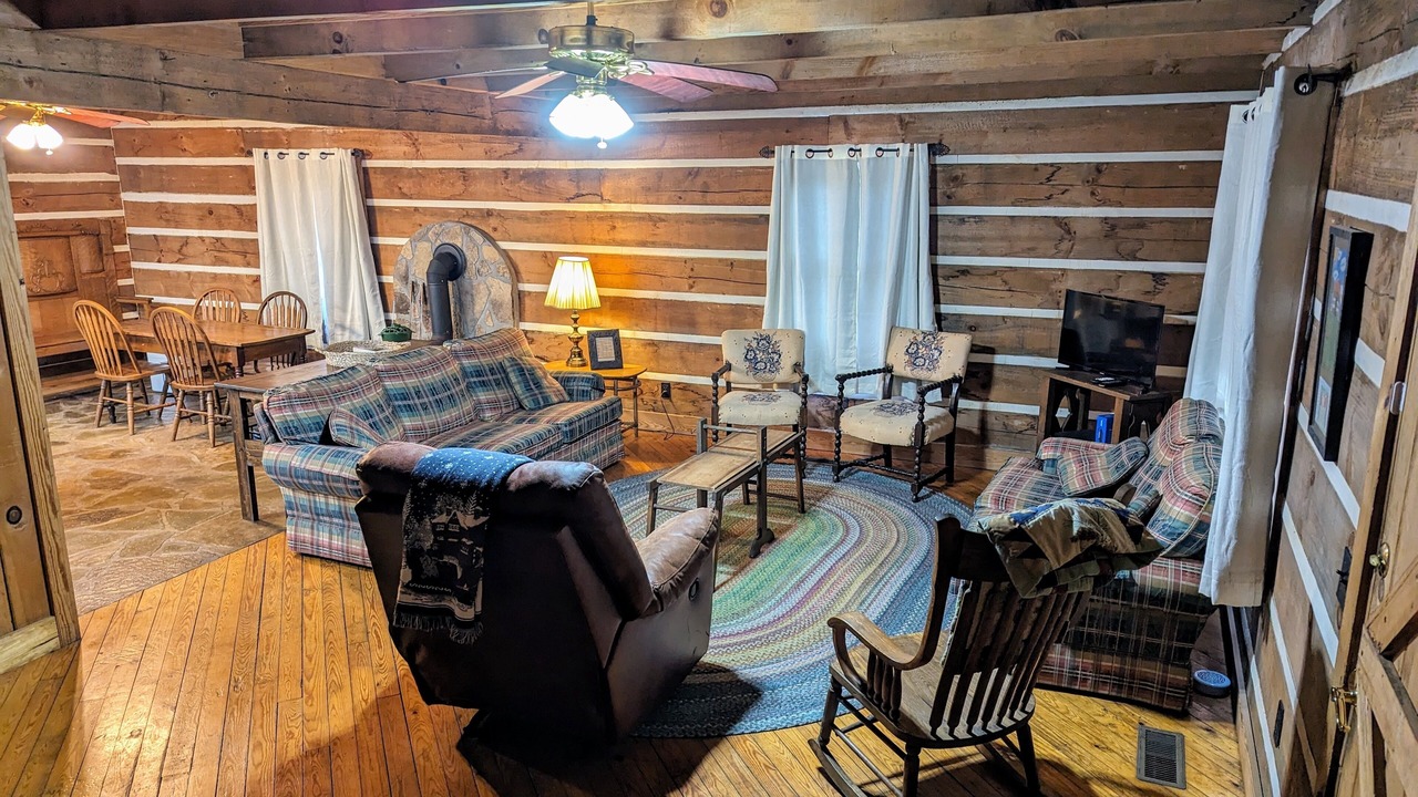 Photo of Livingroom in Jamestown
