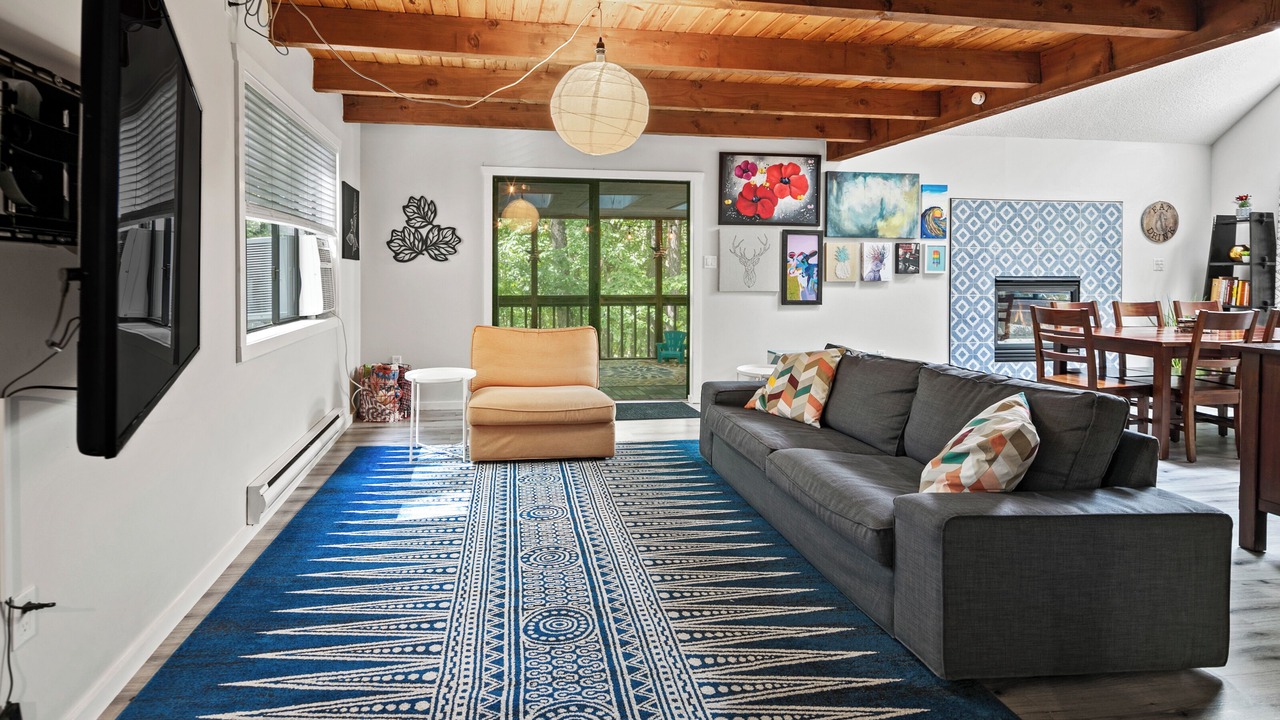 Photo of Livingroom in Lackawaxen