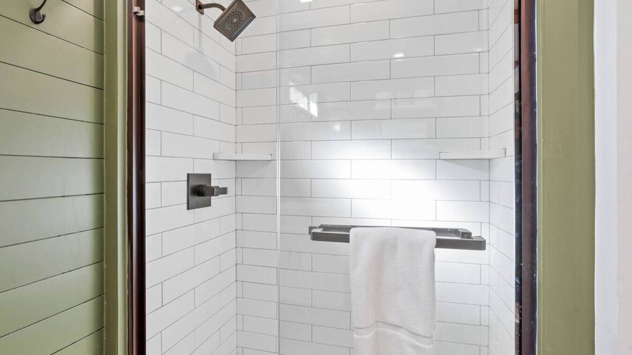 Photo of Bathroom in Logan
