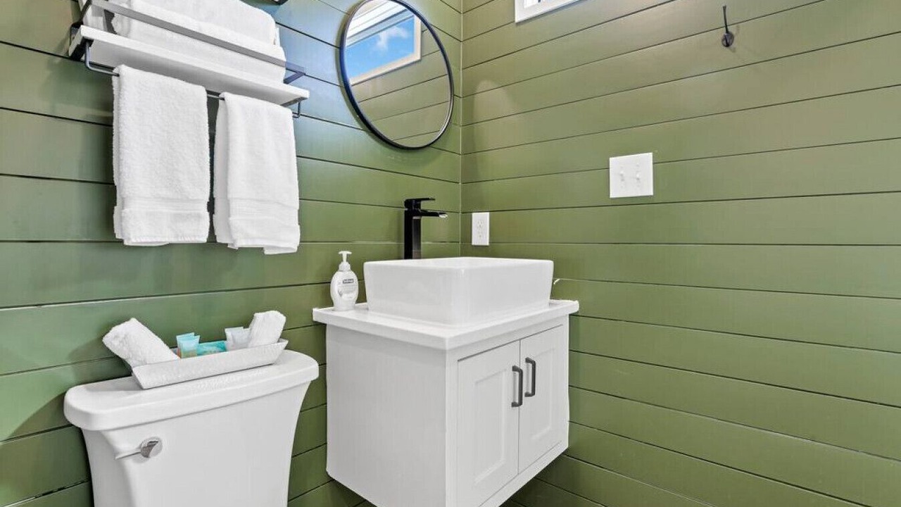 Photo of Bathroom in Logan