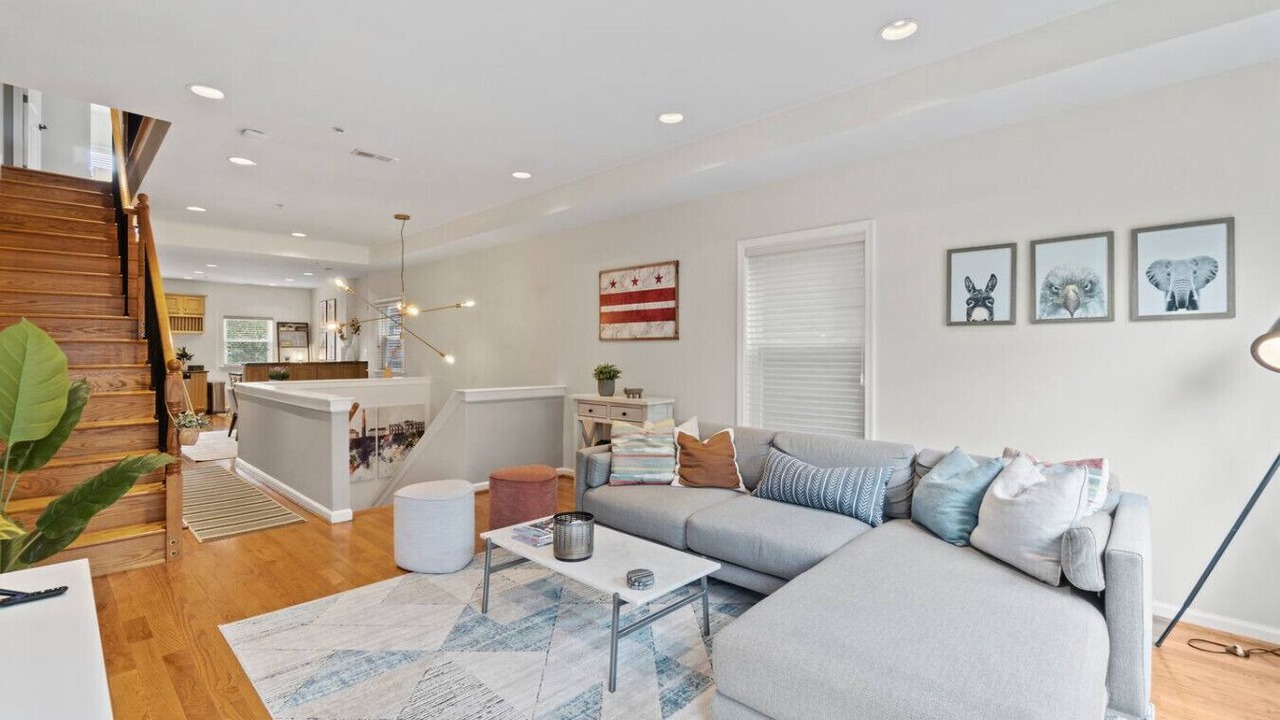 Photo of Livingroom in Shaw