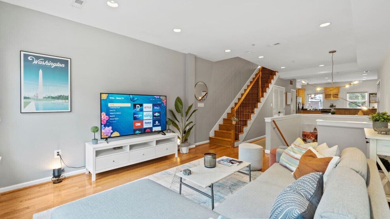 Photo of Livingroom in Shaw
