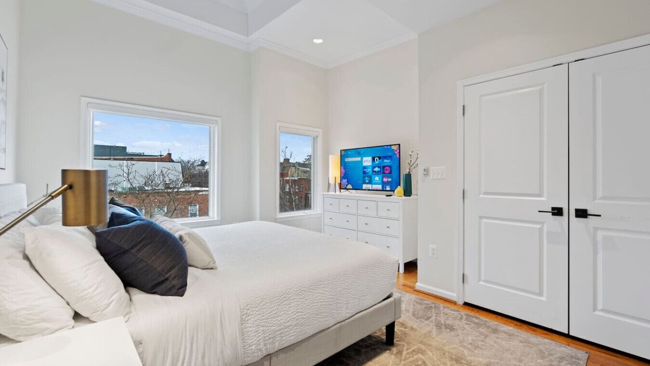 Photo of Bedroom in Shaw
