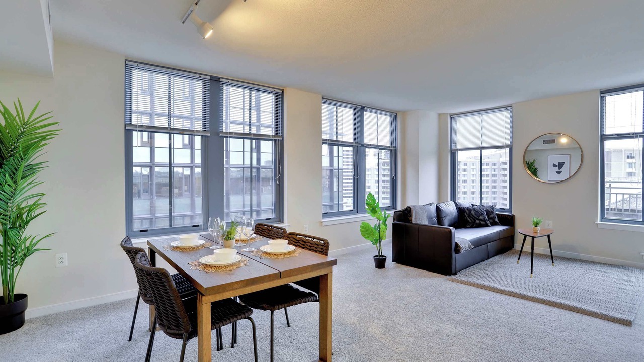 Photo of Livingroom in Aurora Highlands