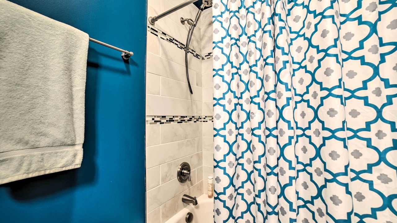 Photo of Bathroom in Lower Lawrenceville