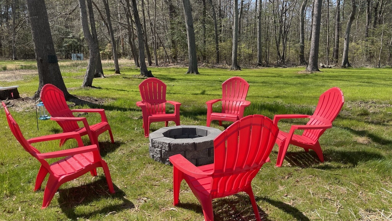 Photo of Outdoor in Issue