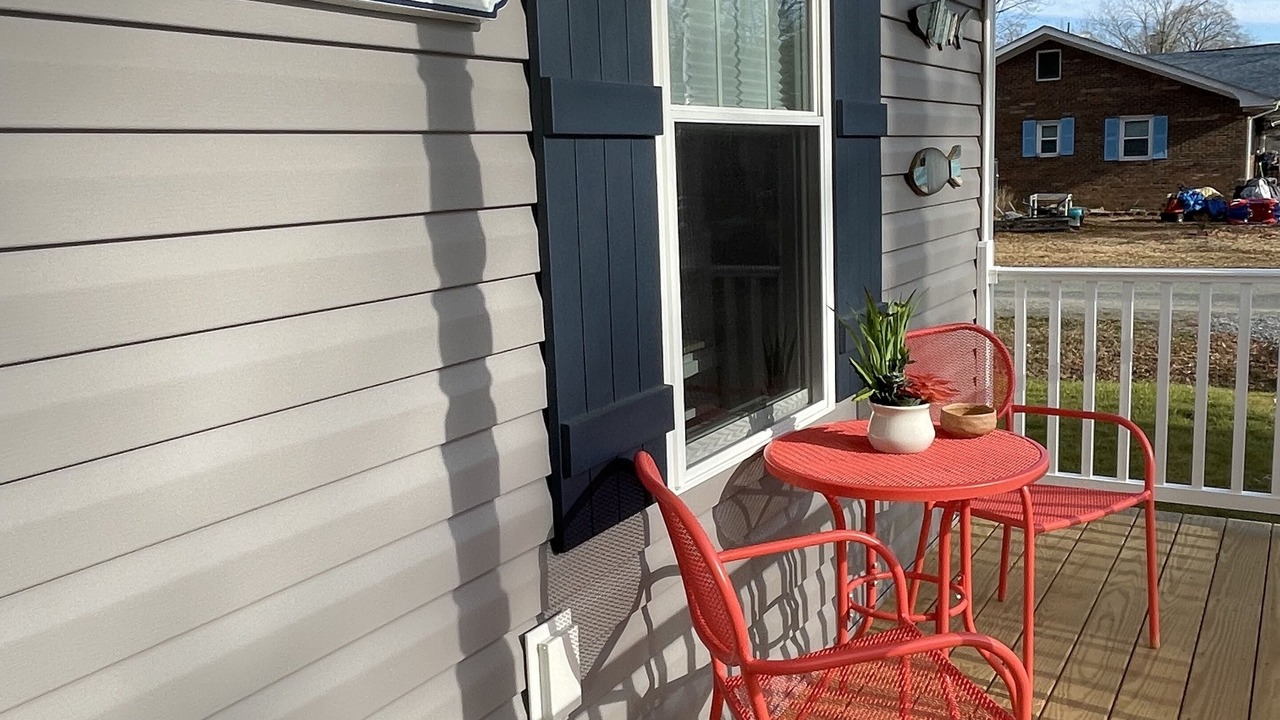 Photo of Outdoor in Issue