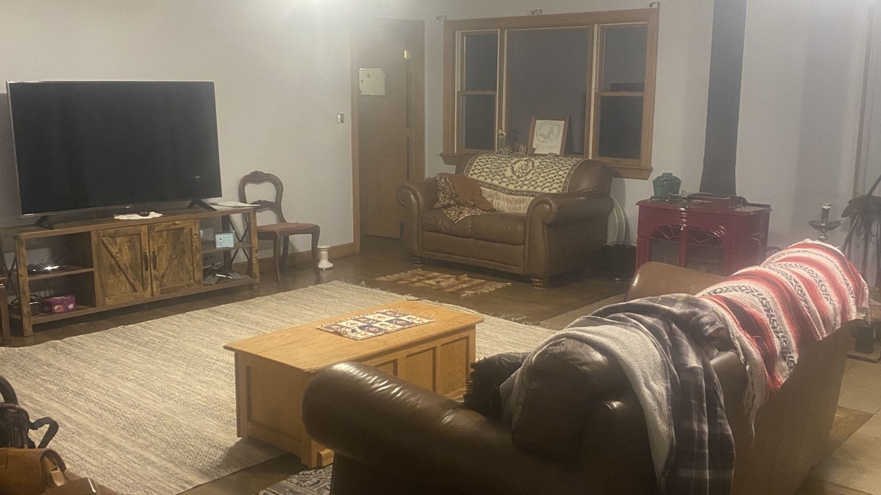 Photo of Livingroom in Town of Colchester