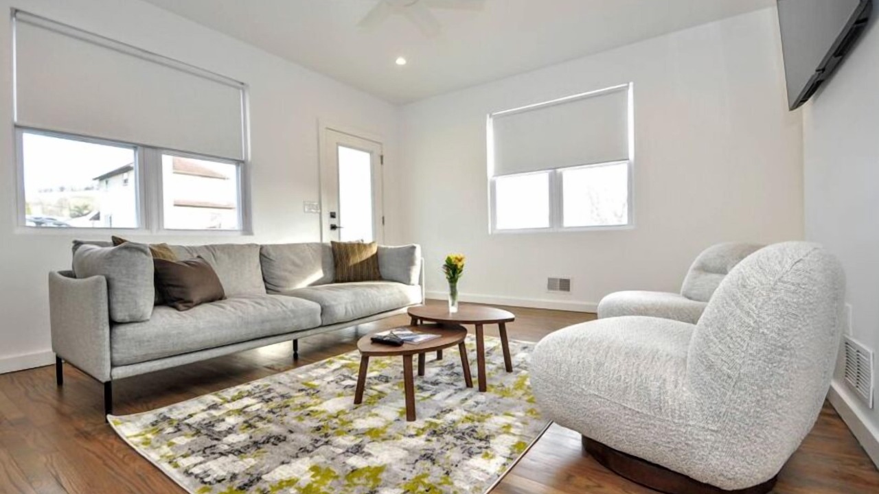 Photo of Livingroom in Elizabeth