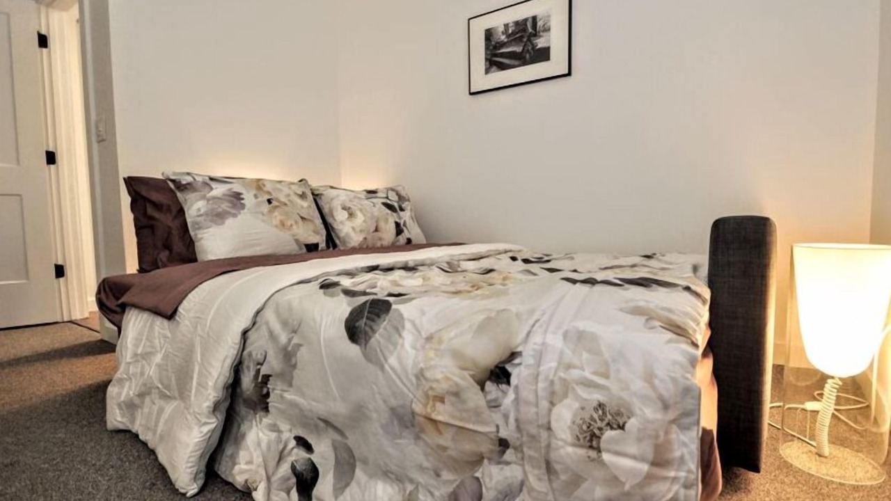 Photo of Bedroom in Elizabeth