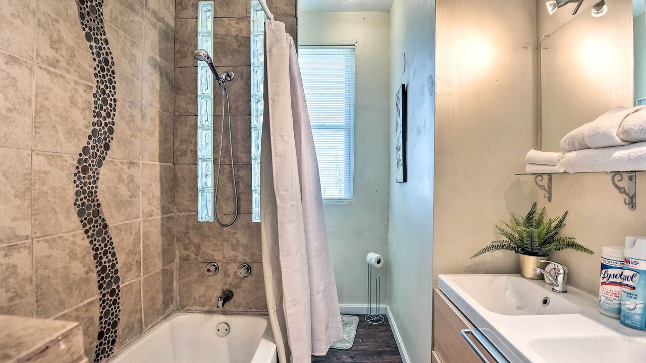 Photo of Bathroom in Woodbourne-McCabe