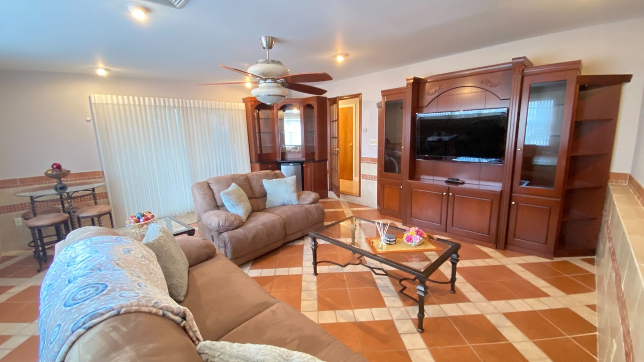 Photo of Livingroom in Forest Hill