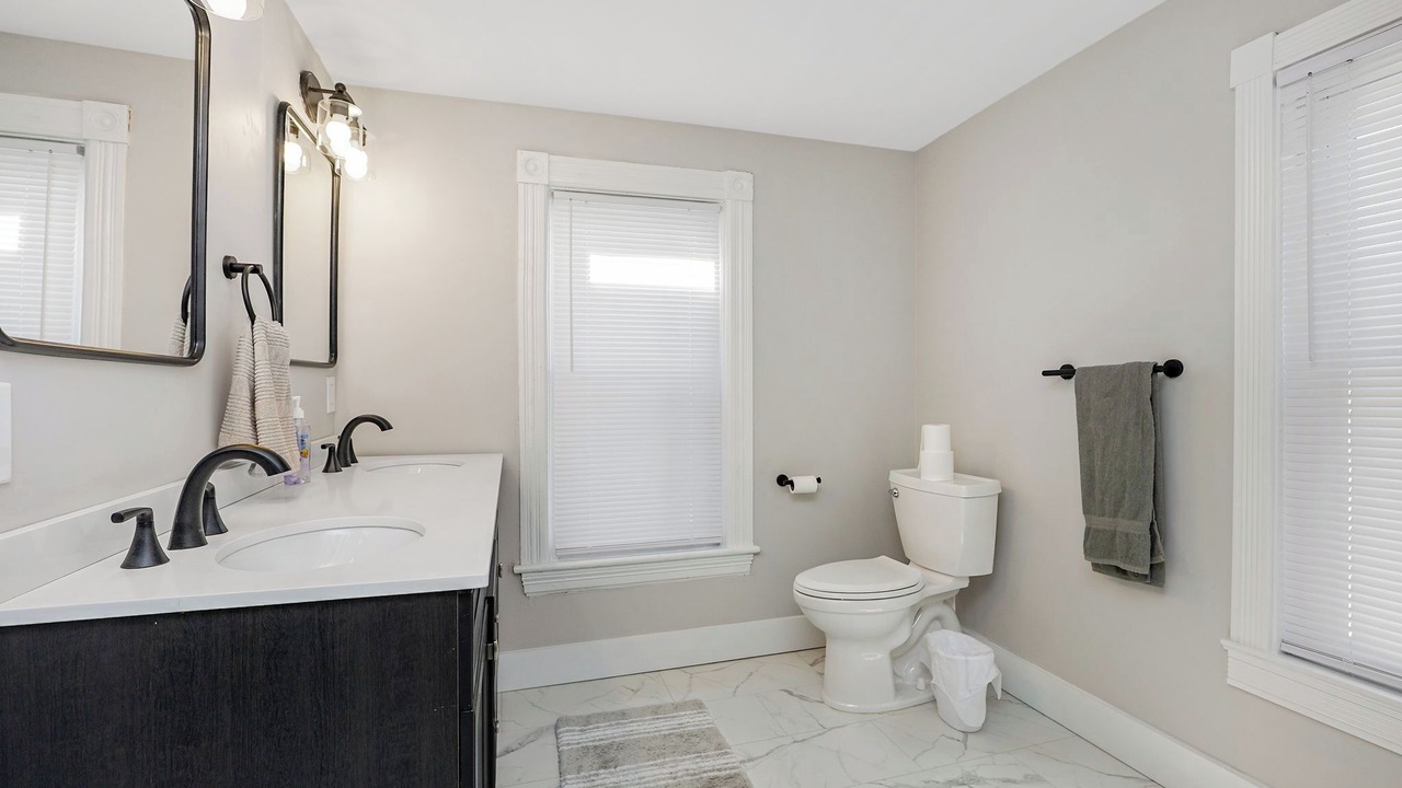 Photo of Bathroom in Ocean Grove