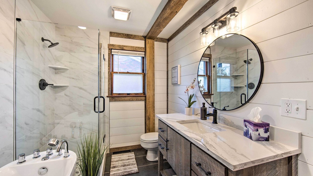 Photo of Bathroom in Maytown