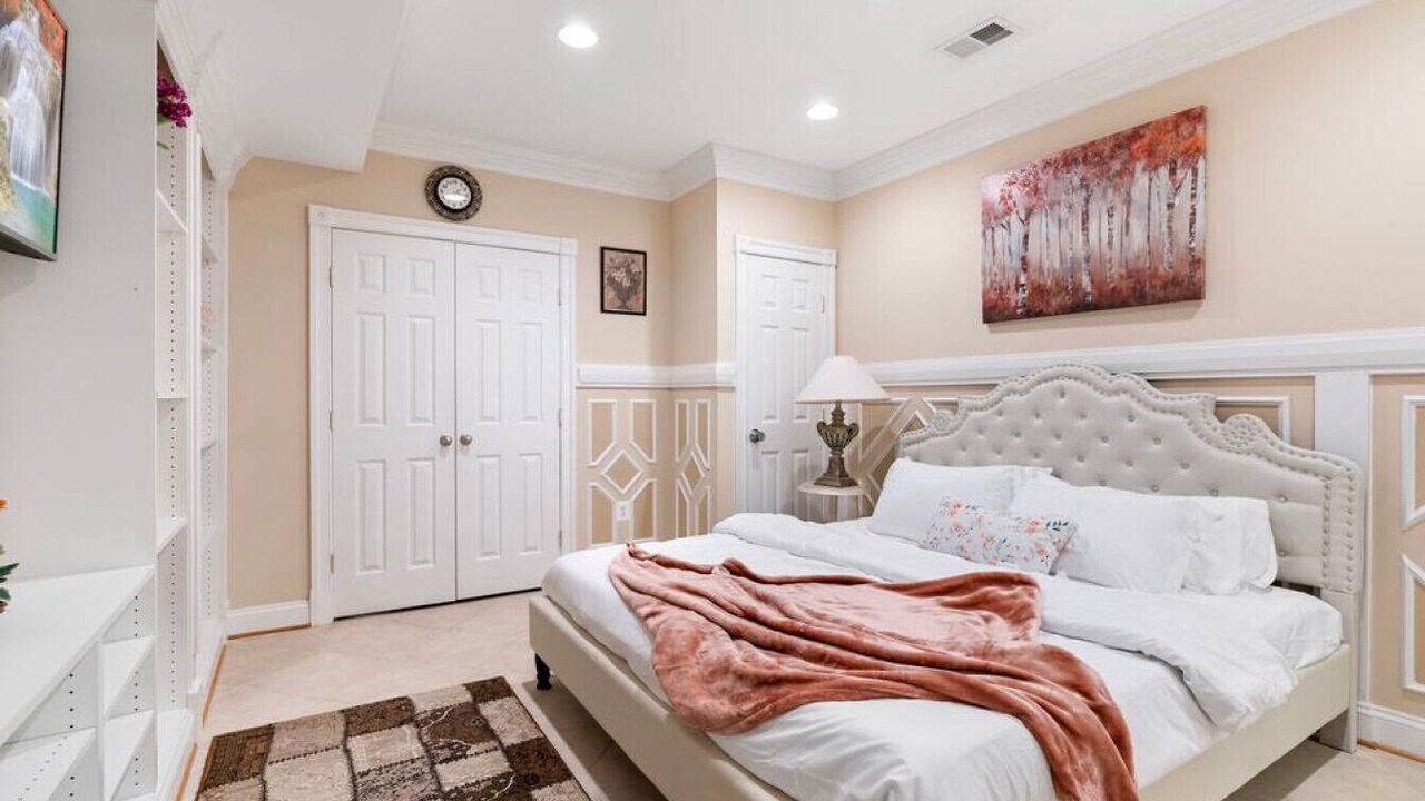 Photo of Bedroom in Chantilly