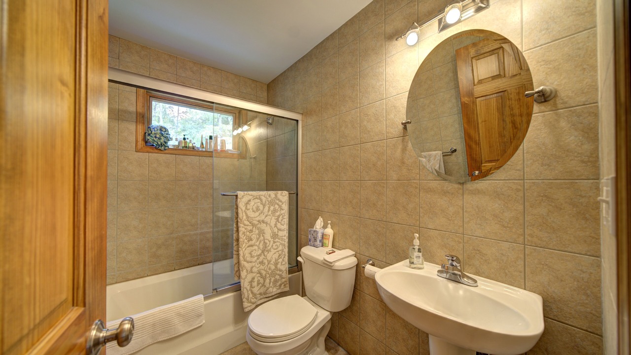 Photo of Bathroom in Lackawaxen