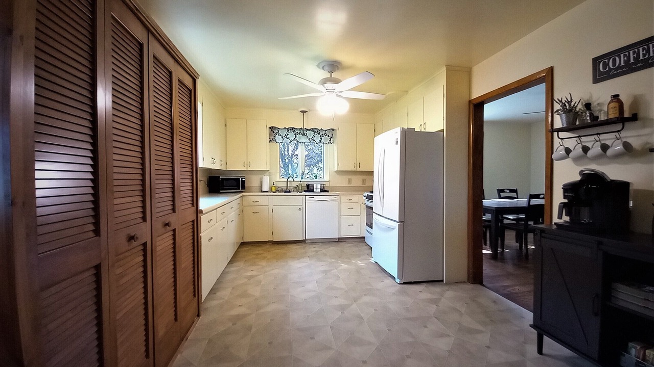 Photo of Kitchen in Oil City