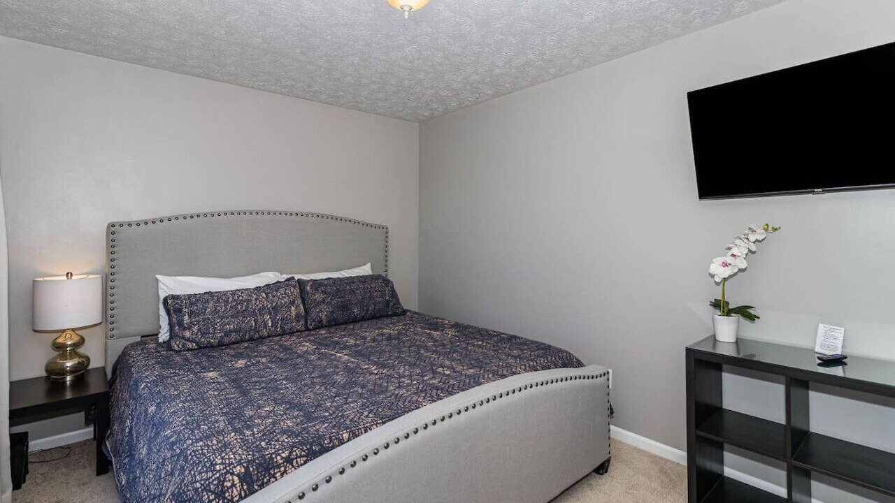 Photo of Bedroom in Monroe