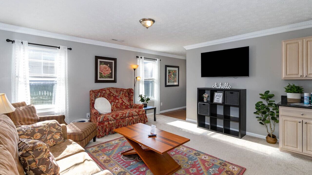 Photo of Livingroom in Monroe