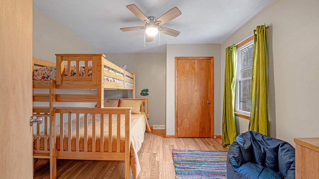 Photo of Bedroom in Mill Run