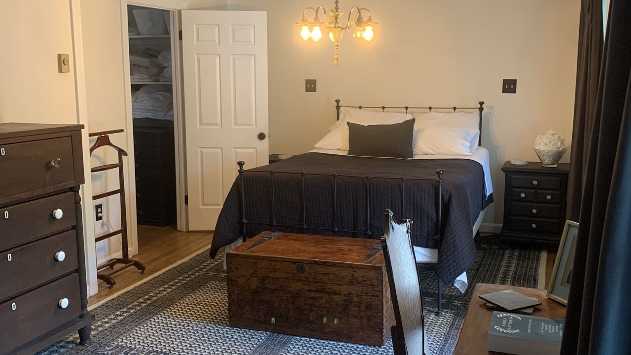 Photo of Bedroom in Knoxville