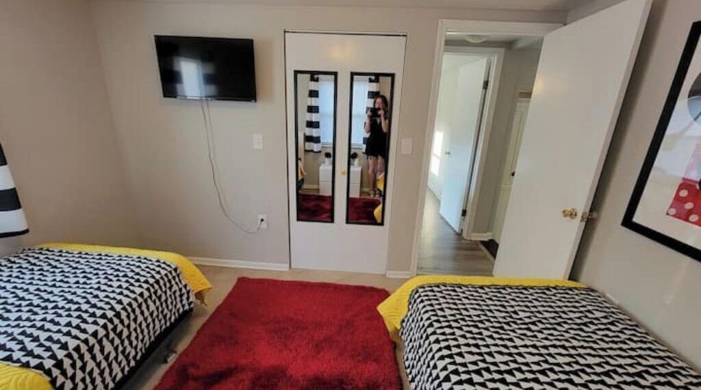 Photo of Bedroom in Akron