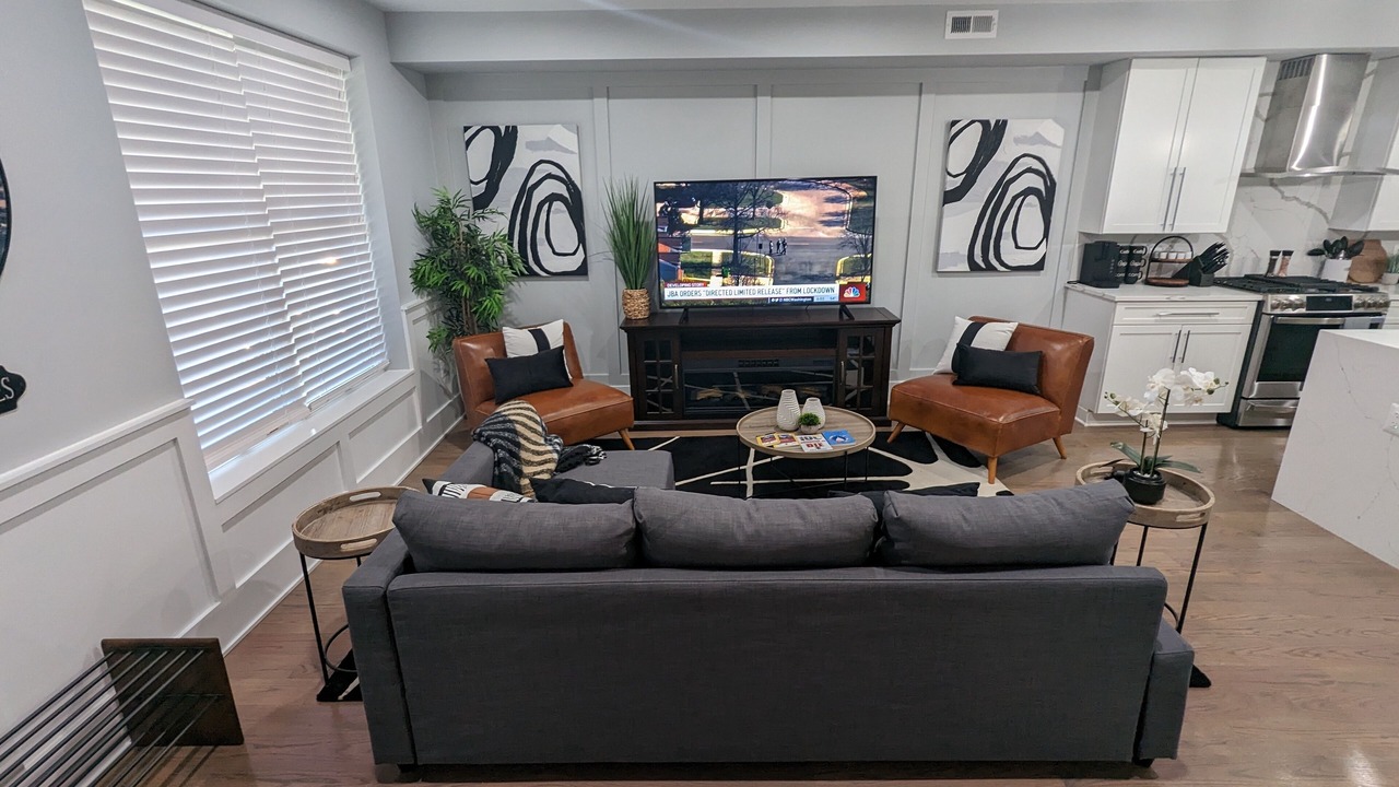 Photo of Livingroom in Columbia Heights