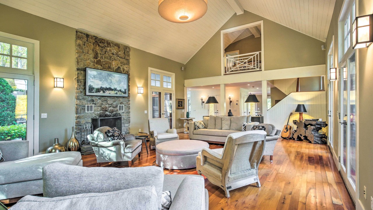 Photo of Livingroom in Pawling