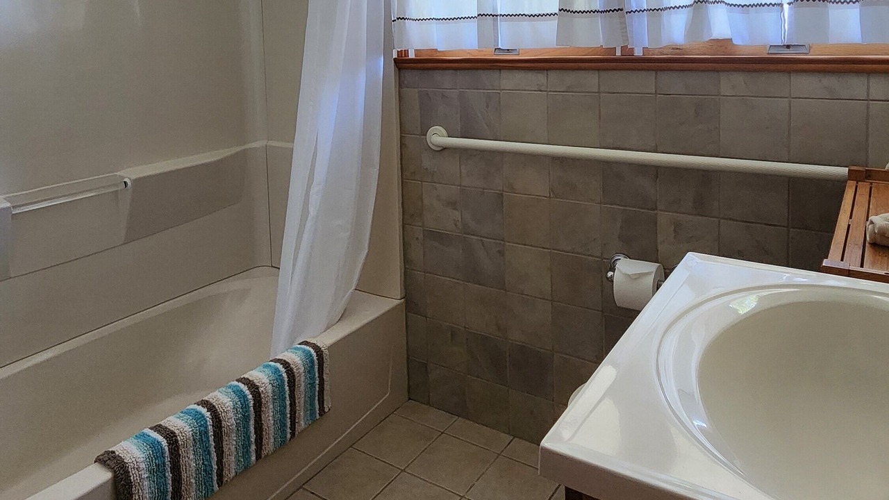 Photo of Bathroom in Cape Anne