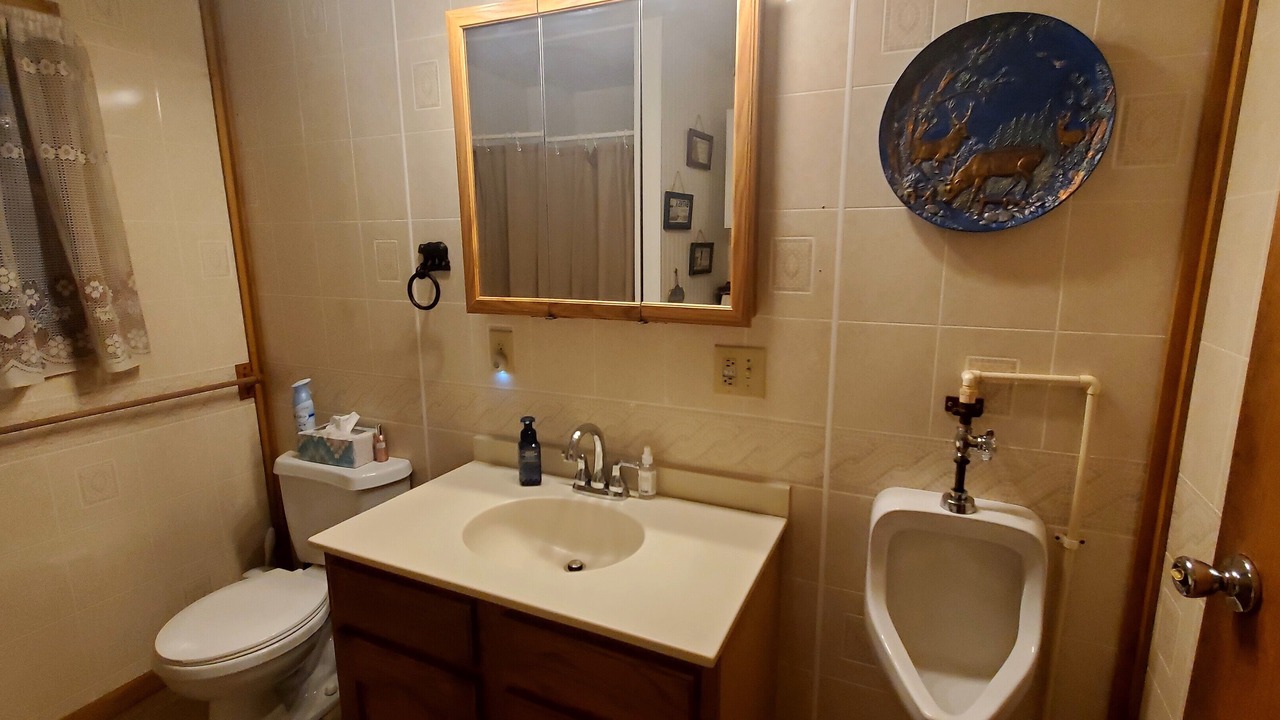 Photo of Bathroom in Morris