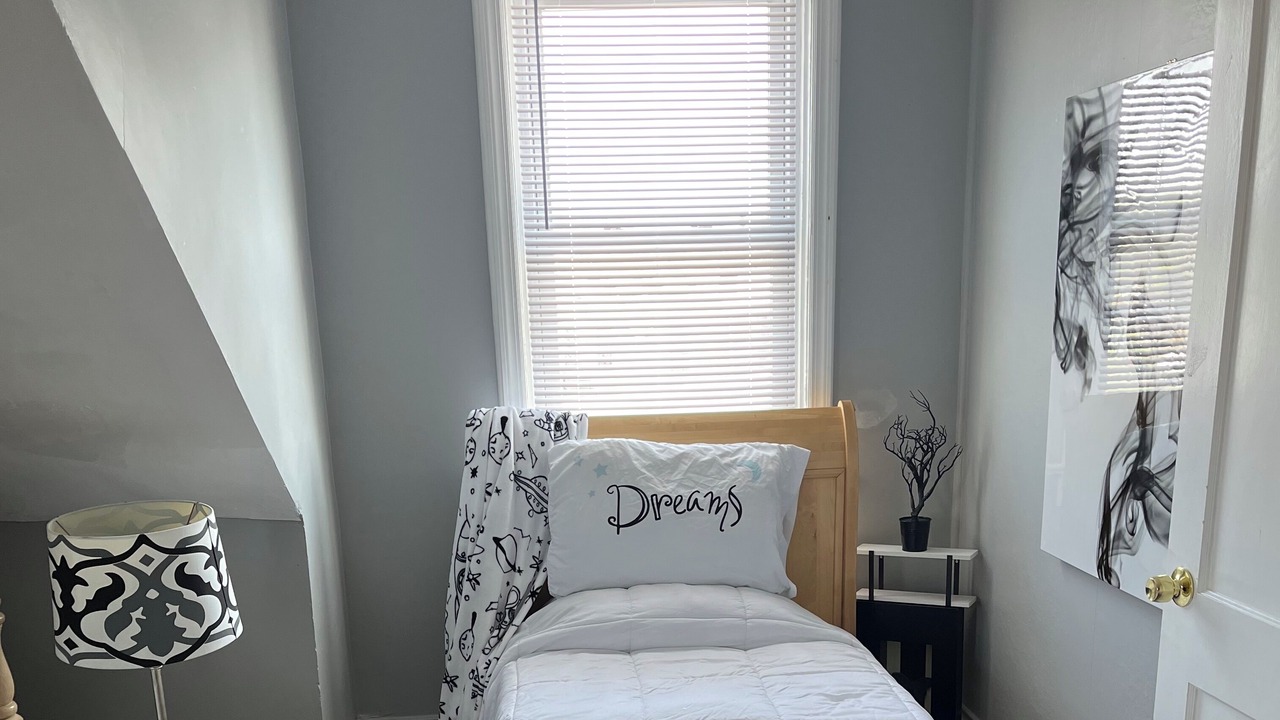 Photo of Bedroom in Ewing