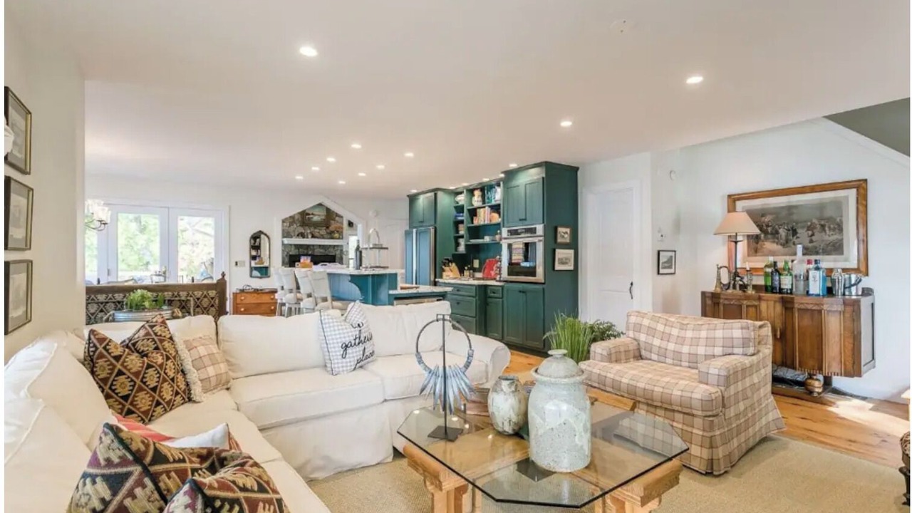Photo of Livingroom in Middlesex