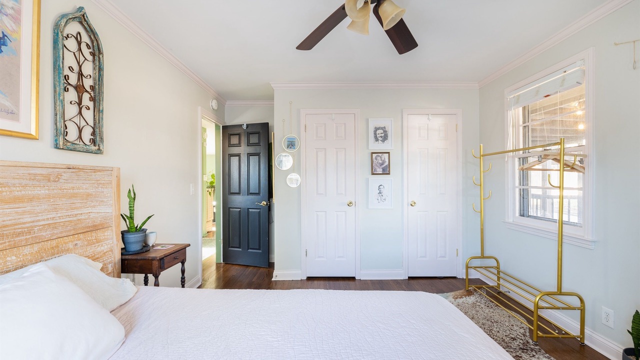 Photo of Bedroom in Inglewood