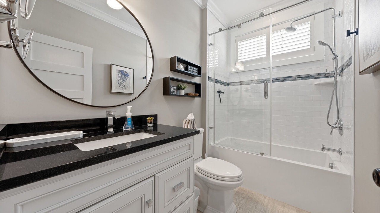 Photo of Bathroom in Stone Harbor