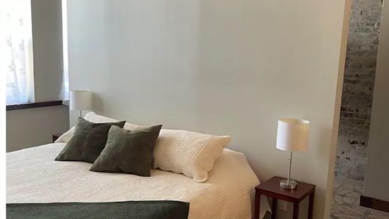 Photo of Bedroom in Allegheny-West