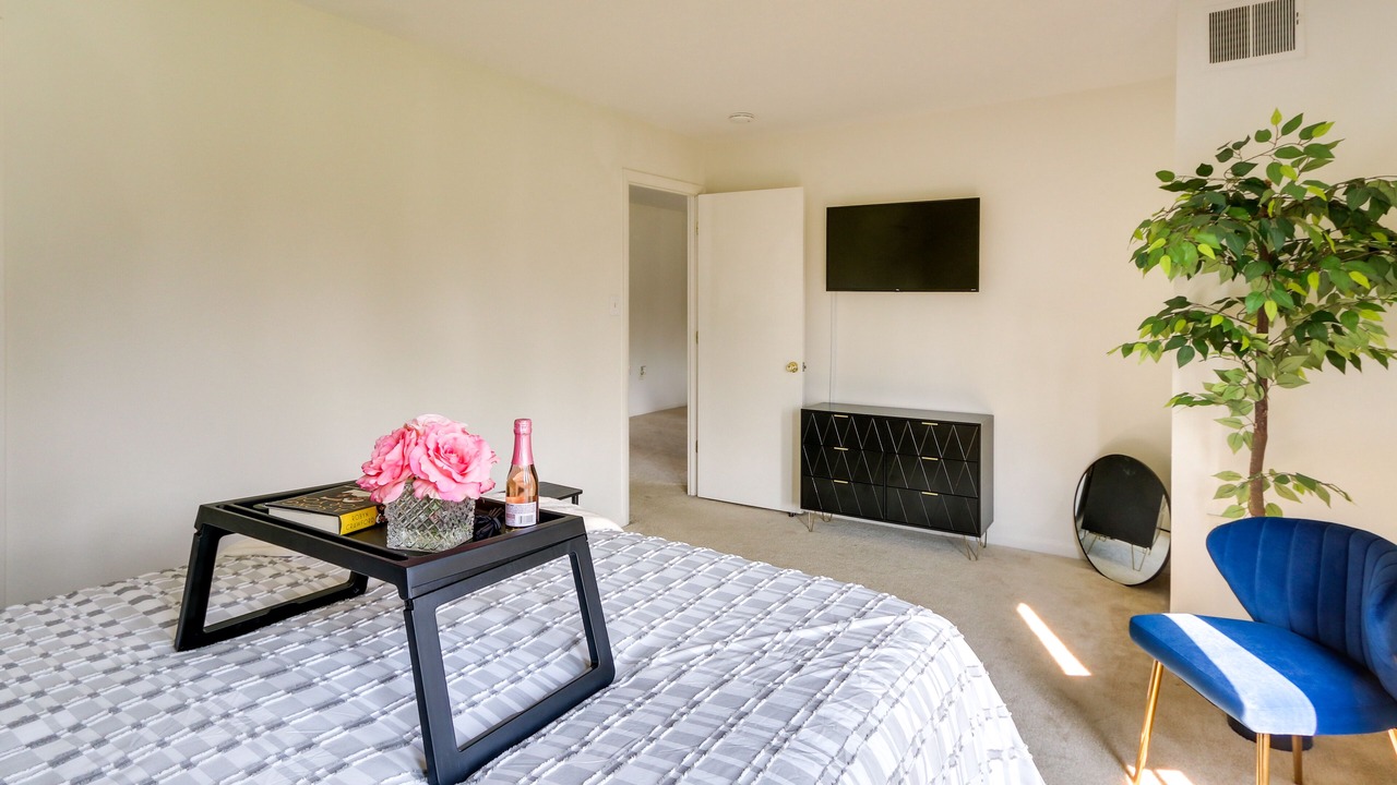 Photo of Bedroom in Laurel