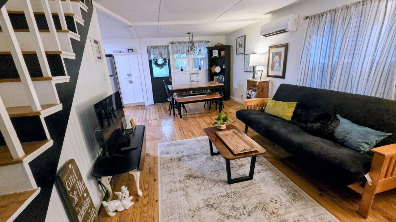 Photo of Livingroom in Mount Gretna Heights