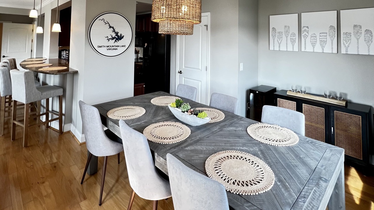 Photo of Livingroom in Westlake Corner
