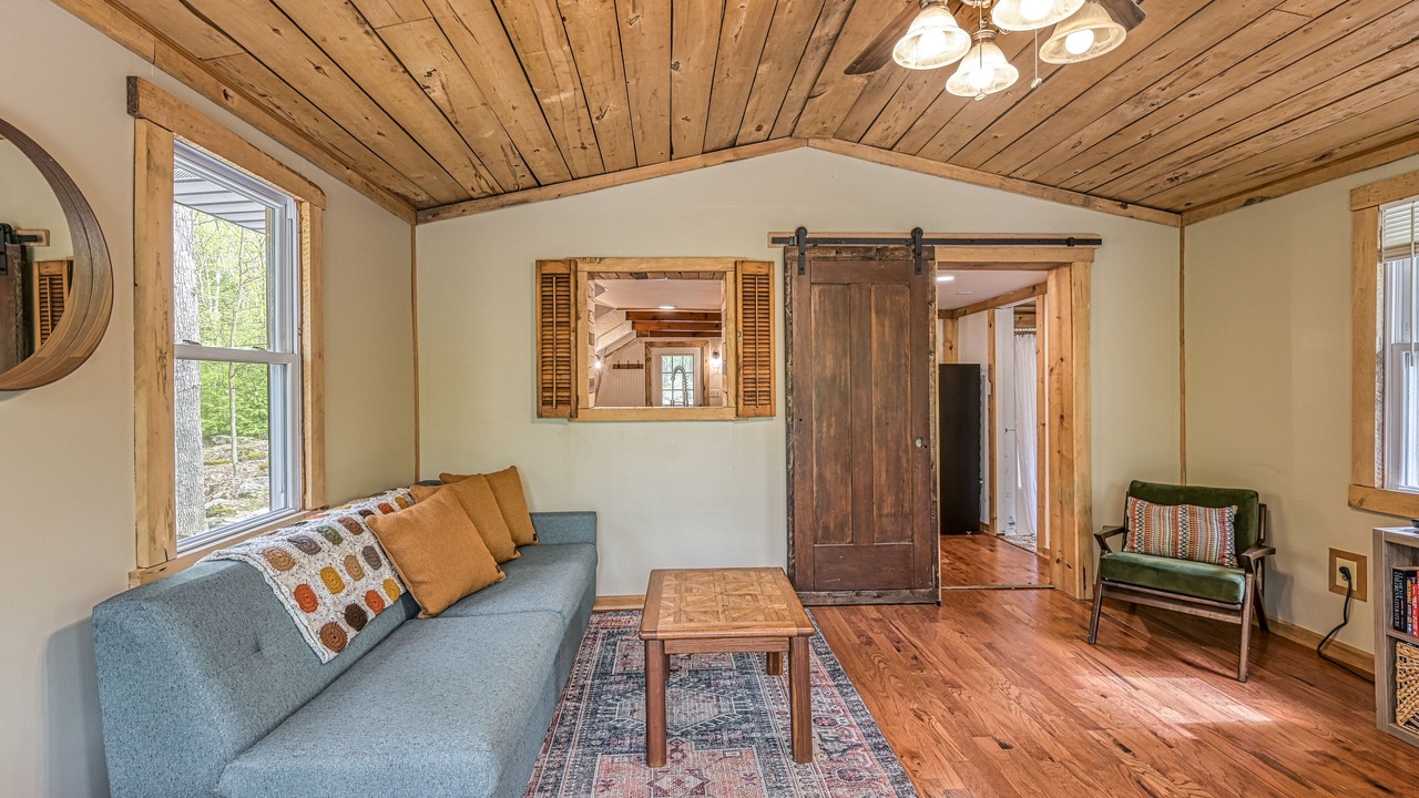 Photo of Livingroom in Crellin