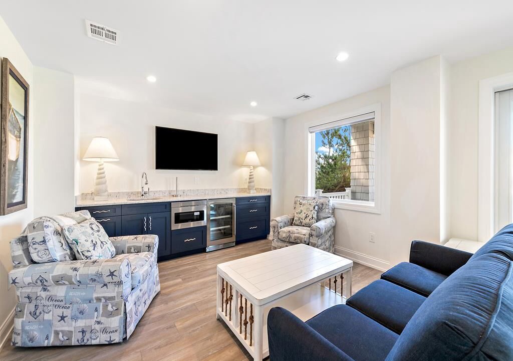 Photo of Livingroom in North Beach Haven