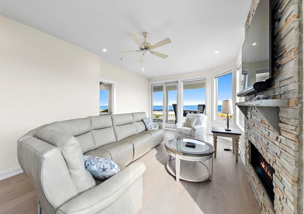 Photo of Livingroom in North Beach Haven