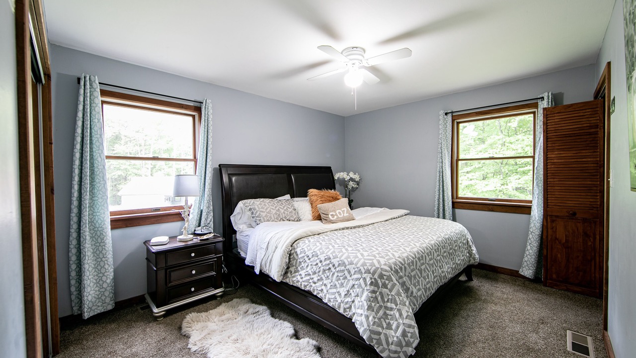 Photo of Bedroom in White Mills