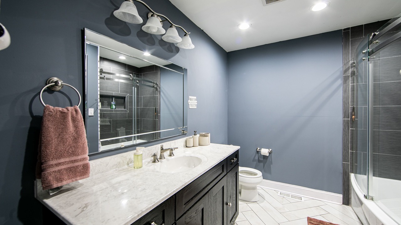 Photo of Bathroom in White Mills